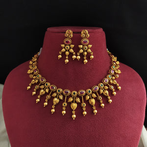 Antique Kemp and Green Stone Necklace Set with Matching Earrings – Without Goddess Motifs