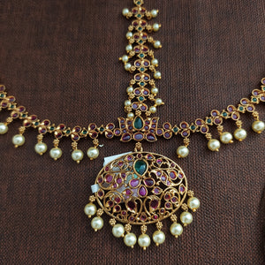 Traditional Kemp Stone Damini Tikka Set – South Indian Bridal Head Jewellery