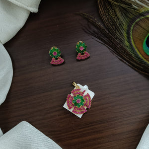 Pendant set with real pearls and zircon stones