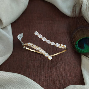 Ishira Crystal Hand Harness Set – Elegant Palm Cuff in Rhodium & Gold Finish