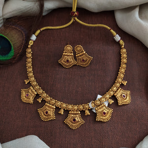 Antique Plain Gold Necklace Set – Unique Heritage-Inspired Traditional Jewellery