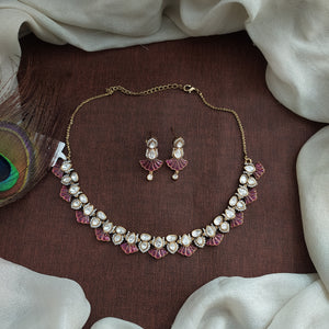 Sleek Kundan Necklace Set – Elegant Victorian Gold Finish