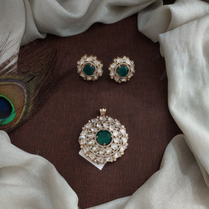 Polki Kundan Pendant Set with Tops – Emerald & Ruby Center Stones