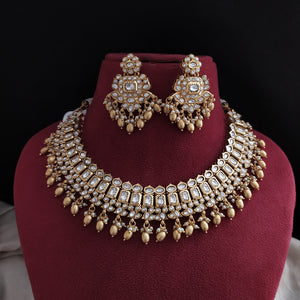 Traditional White Paachi Kundan Jewellery Set – Classic Bridal Necklace with Earrings
