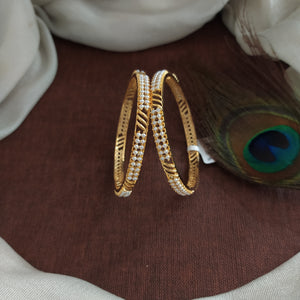 Elegant Pearl Kada Bangles – Natural Pearl Look