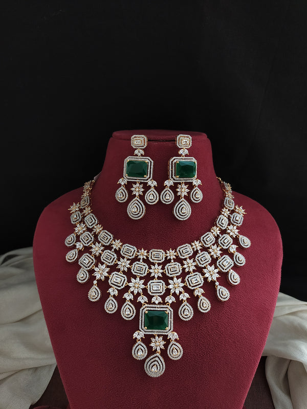 Bridal Heavy Zircon Necklace Set – Flexible Diamond Finish Beauty