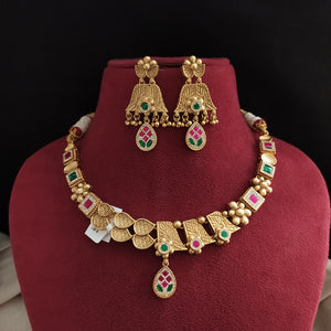 Minimal Rajwadi Jadau Kundan Necklace Set – Elegant Gold Finish Jewellery