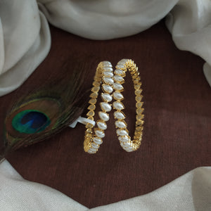 Premium Cultured Pearl Bangles – Soft Gold Polish Design