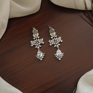 Gorgeous Zircon Necklace With Matching jewellery