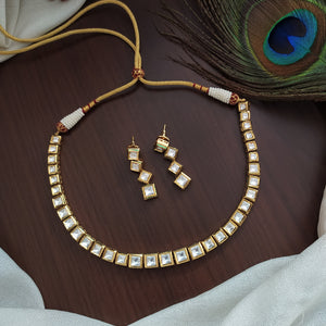Simple Kundan Necklace In Square (Rhombus) Stone With Matching Earrings