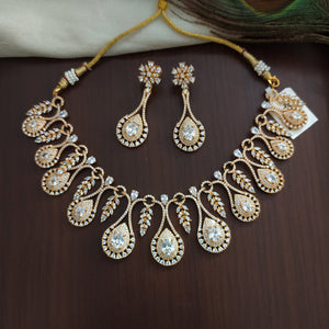 Beautiful Design Gold Plated Zircon Necklace 