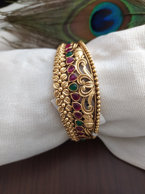 Buy Gold Plated Antique Golden Kada Bracelet For Ladies By Gehna Shop