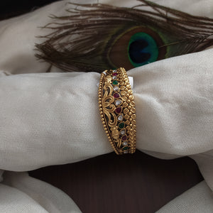 Antique Kada with floral Design with Kemp Stones having ruby and green color 