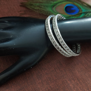 Elegant Design Silver Plated Zircon Bangles