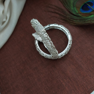 Magnificent leaves Design Silver Plated Zircon Bangles
